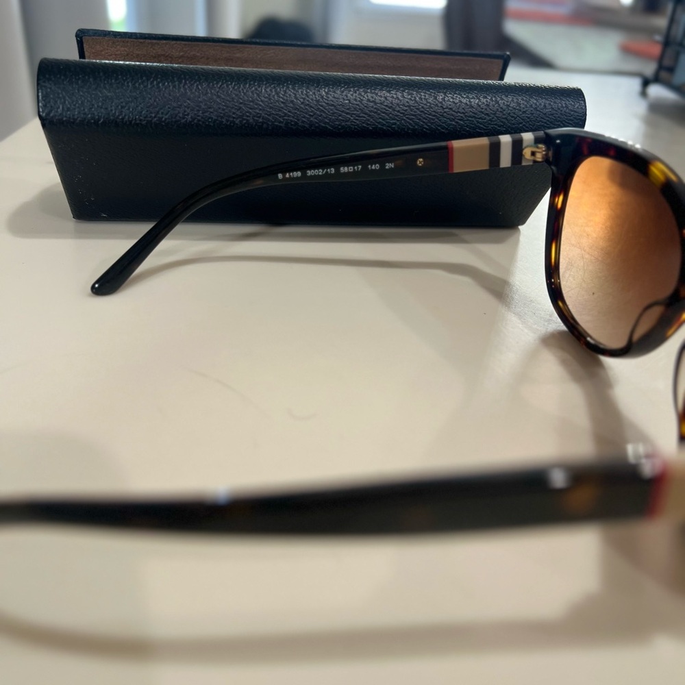 Burberry B4199 3002/13 Sunglasses – Tortoise Brown 58mm - Picture 5 of 7